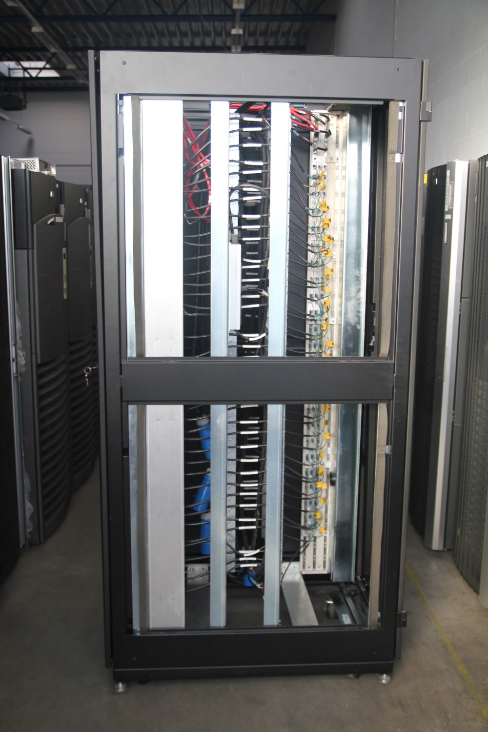 Rackable Systems 44U 19" Inch Server Rack-Mount Cabinet Enclosure