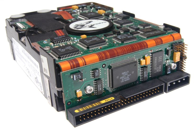 SCSI 50-PIN HDDs 5GB - <10GB