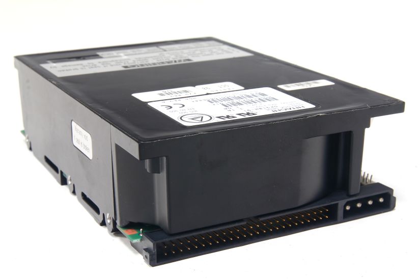 SCSI 50-PIN HDDs <1GB