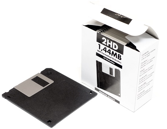10x 1.44MB 3.5'' inch Floppy Diskettes IBM formatted MF2HD new originally sealed