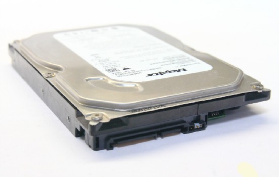 SATA 3.5" HDDs 80GB - <160GB