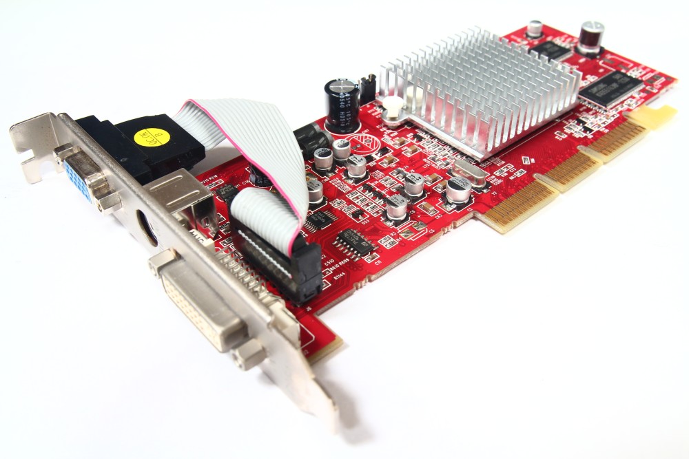Tul ATI Radeon 9200SE 128MB DVI VGA S-Video TV-Out AGP Graphics Card ...