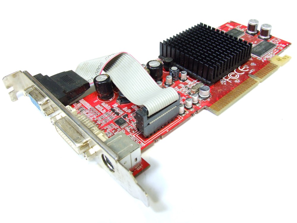 Драйвера на видеокарту amd radeon graphics. Видеокарта ATI Radeon 128 MB. Видеокарта r96pro/9550. ATI r96l. Видеокарта r96-lc3.