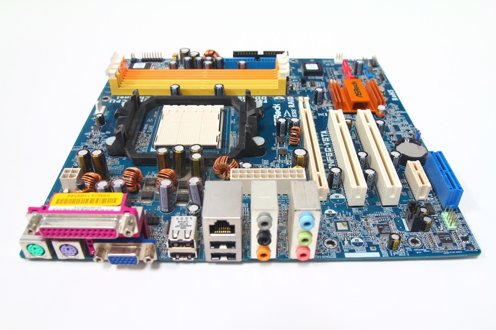 ASRock AM2NF6G-VSTA mATX Desktop PC Motherboard AMD Sockel/Socket AM2 PCIe 4060787039521