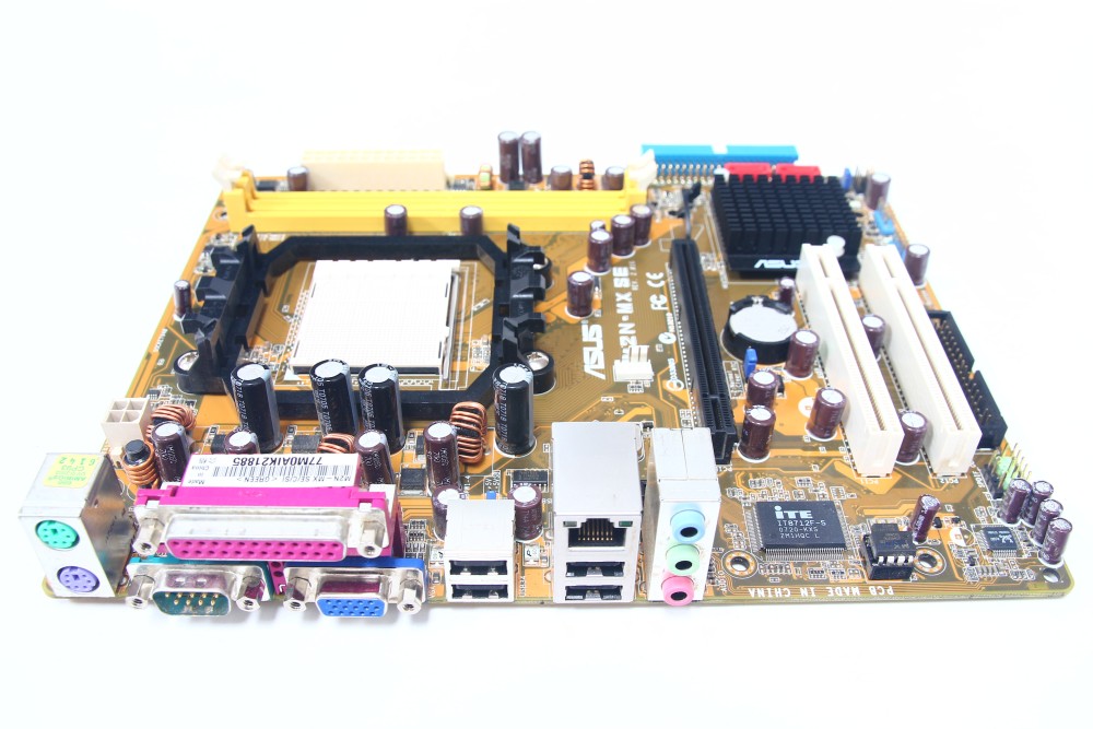 Carte mere ASUS M2N-NVM/S REV 1.01G socket AM2