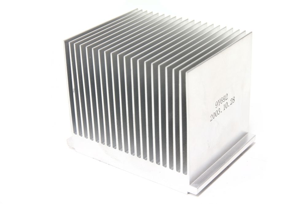 CPU HeatSink Dell 9Y692 Dimension 2400 4600 8300 Precision 360