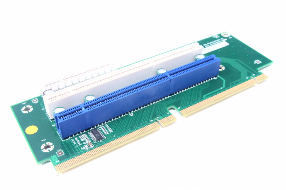 Fujitsu-Siemens S26361-E397-A10-2 Riser Card PCIE FSC Primergy RX330 S1 4060787053558