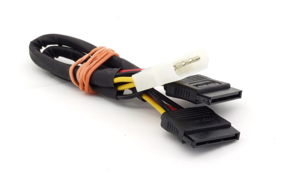 Molex Plug to 2x SATA Power Connector Y Splitter Cable Kabel Stromkabel Adapter 4060787355911