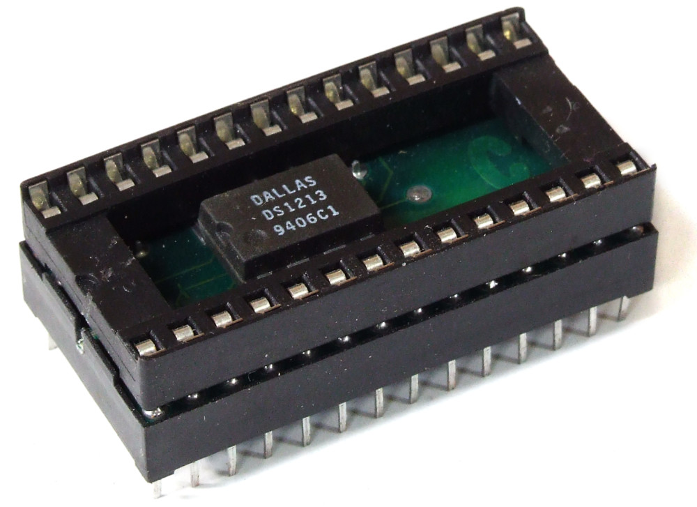 Dallas Semiconductor DS1213 Smart Socket for 16K/64K-Bit Static RAM DIL ...